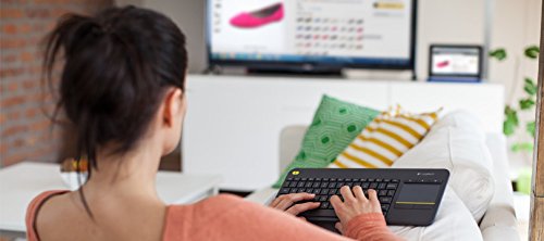 Logitech K400 Plus Kabellose TV-Tastatur mit Touchpad | 2.4 GHz Unifying USB-Empfänger, Multimedia-Tasten, Windows/Android/ChromeOS, Schweizer QWERTZ - Schwarz