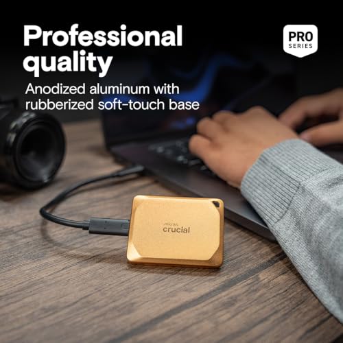Crucial X10 Pro 4TB Externe SSD Festplatte, bis zu 2.100MB/s Lesen und 2.000MB/s Schreiben, Portable Solid State Drive, Wasser- und Staubgeschützt IP55, USB-C 3.2, Gold - CT4000X10PROSSD9D02