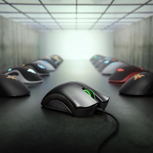 Razer DeathAdder Essential (2021) - Essentielle Gaming-Maus mit optischem 6.400-DPI-Sensor - Ergonomisches Gehäuse - Extra robust - PC/Mac | Weiß