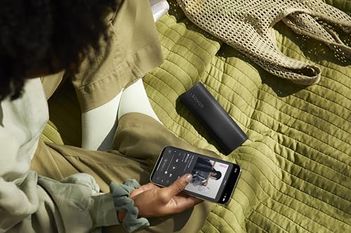 Sonos Roam 2 | Leichter, mobiler und wasserdichter Speaker mit Bluetooth, WLAN, mindestens 10 Stunden Akkulaufzeit und Voice Control für drinnen und draußen - Weiß