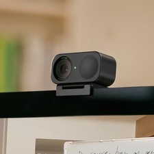 Insta360 Link 2C Webcam 4K UHD, Graphitschwarz, Autofokus, USB, Standard-Bundle