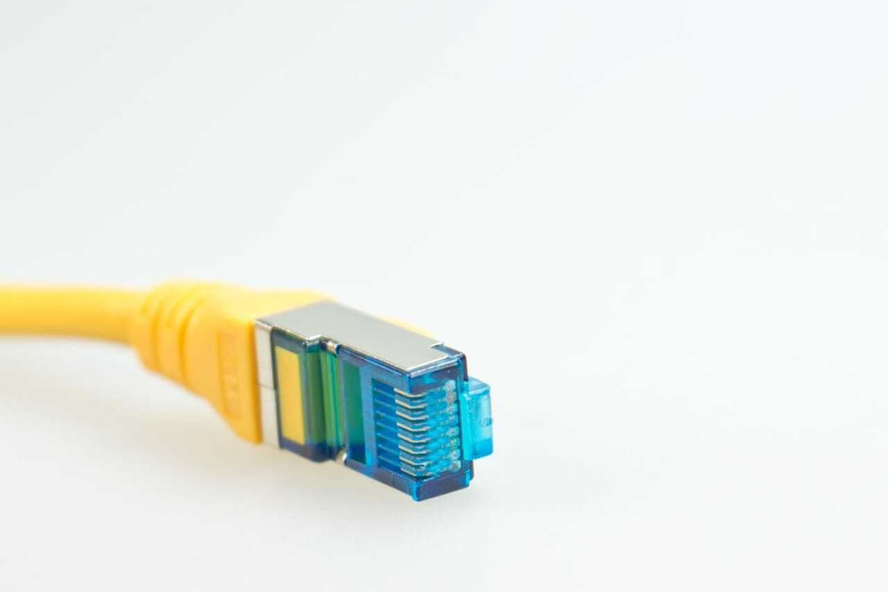Was ist der Unterschied zwischen WLAN und LAN?