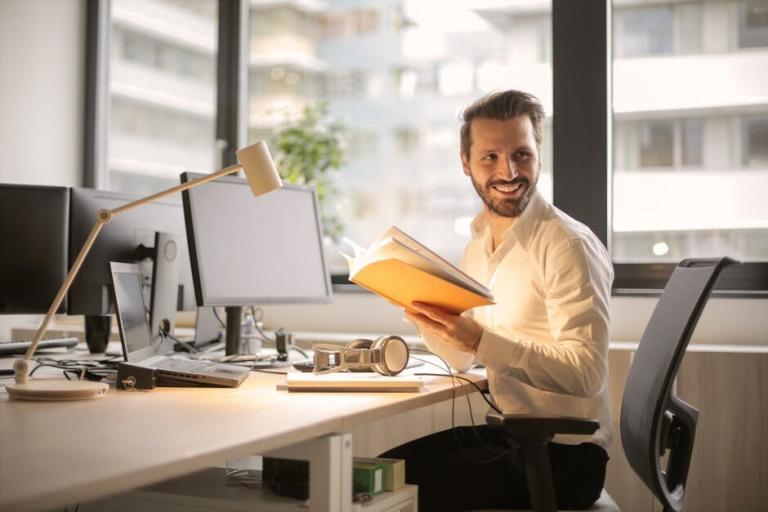 Frankfurt Computer Hausverwaltung IT-Service Immobilien Office